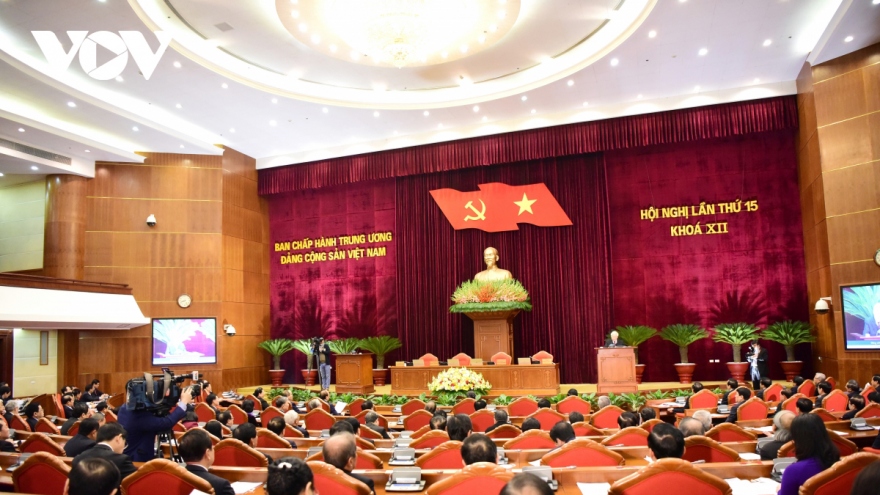 The 12th Party Central Committee ends 15th plenum in Hanoi